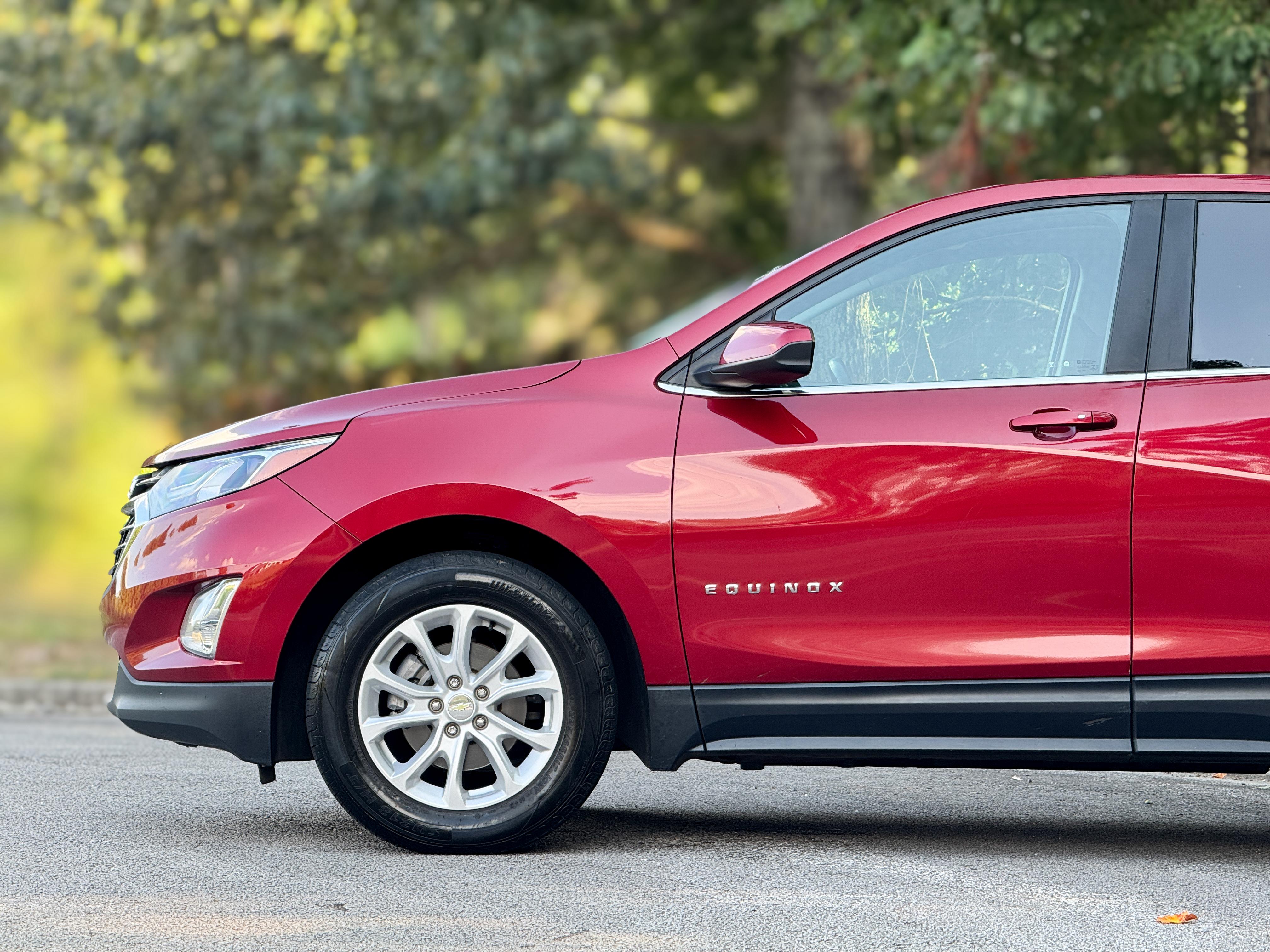 2021 Chevrolet Equinox LT - Photo 2