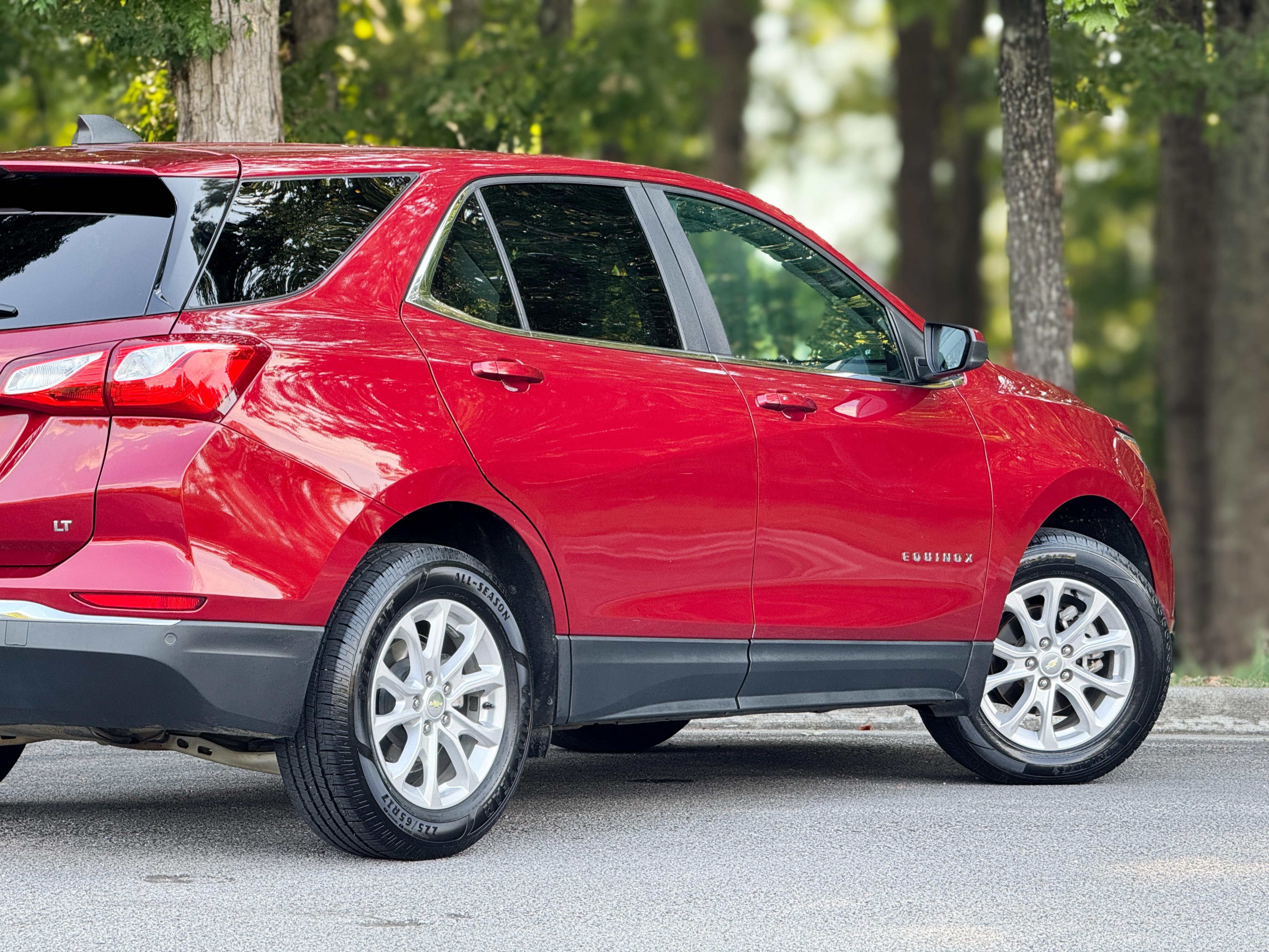 2021 Chevrolet Equinox LT - Photo 16