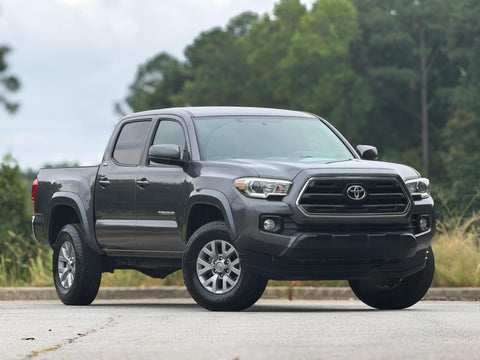 2017 TOYOTA TACOMA