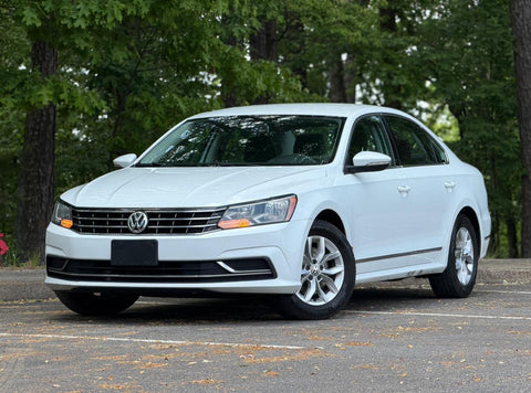2017 VOLKSWAGEN PASSAT