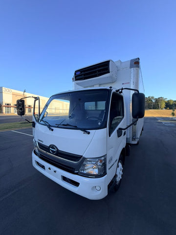 2018 HINO 195 BOX REFRIGERATED TRUCK 3500